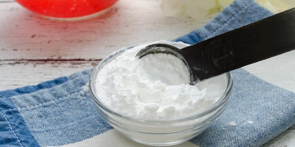 baking powder to clean